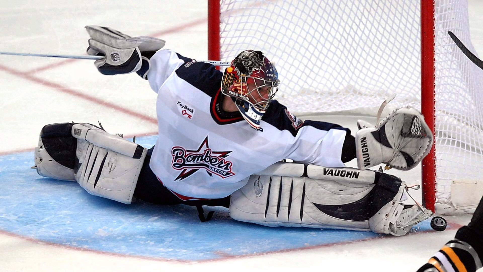 亚博体育投注入口-F1赛车赛场焦点！瑞士队对阵荷兰队，核心球员受伤，球队前景蒙阴影